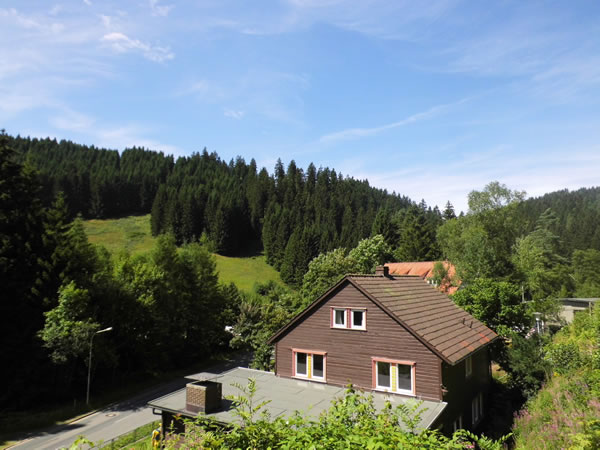 Aussenansicht Bergchalet Knyrim